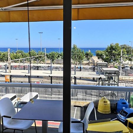 Luxury Apartment Accommodation, Next To Beach & Train Station Calella Bagian luar foto
