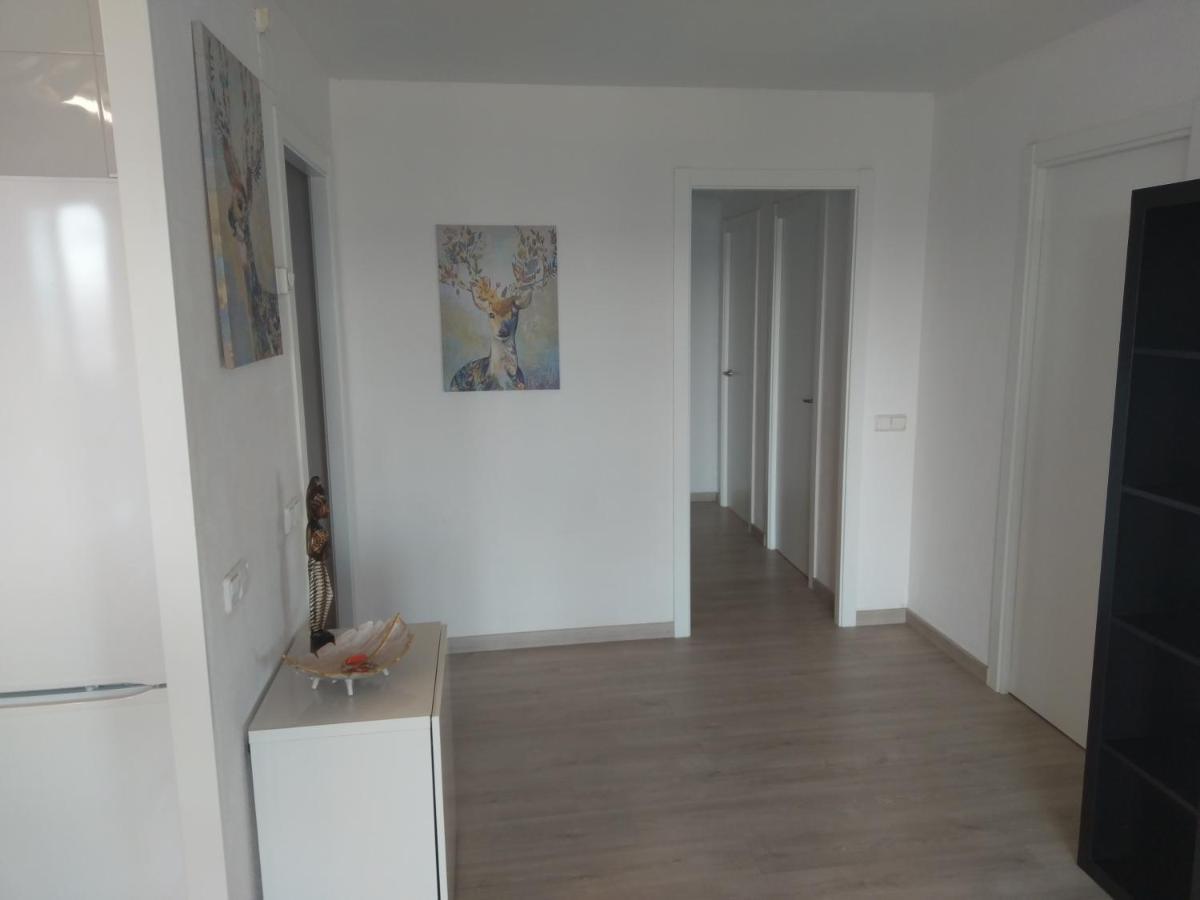 Luxury Apartment Accommodation, Next To Beach & Train Station Calella Bagian luar foto