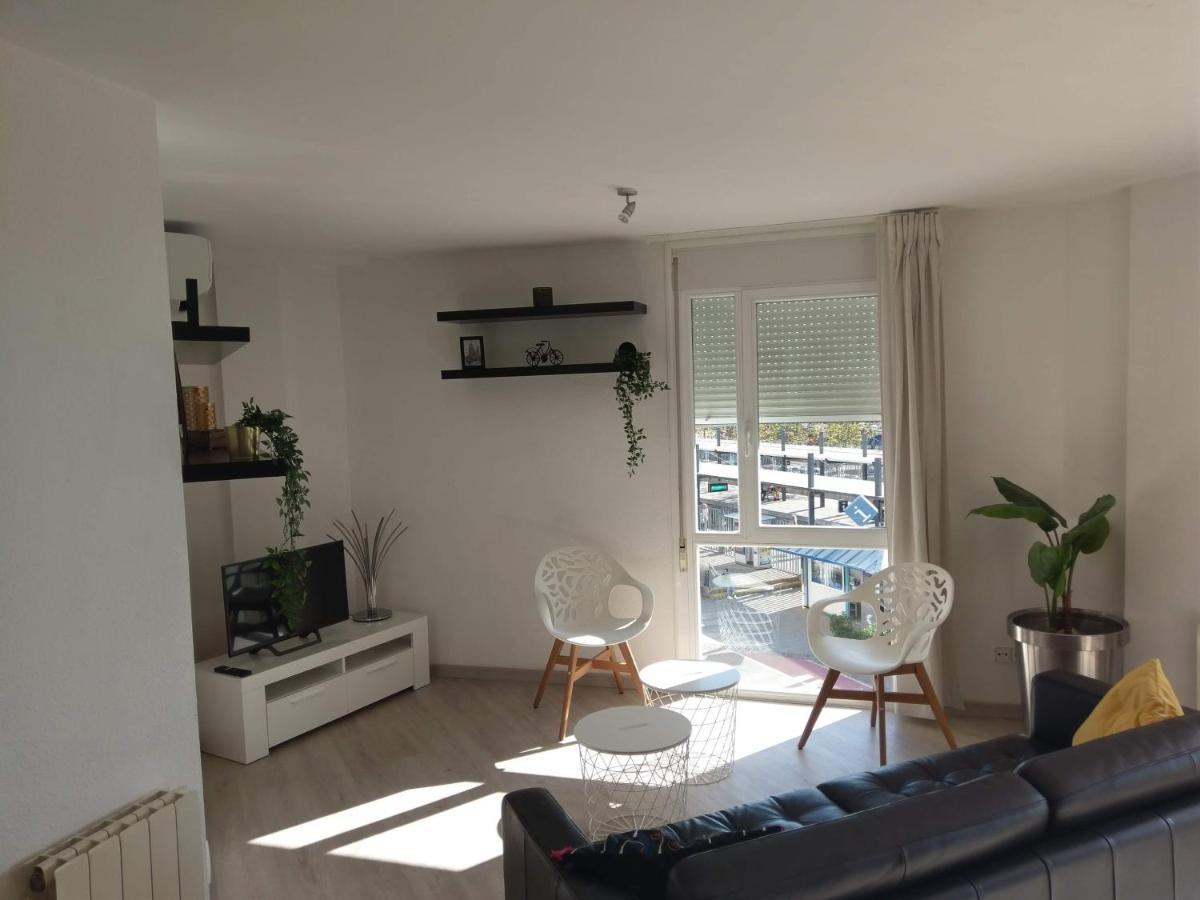 Luxury Apartment Accommodation, Next To Beach & Train Station Calella Bagian luar foto
