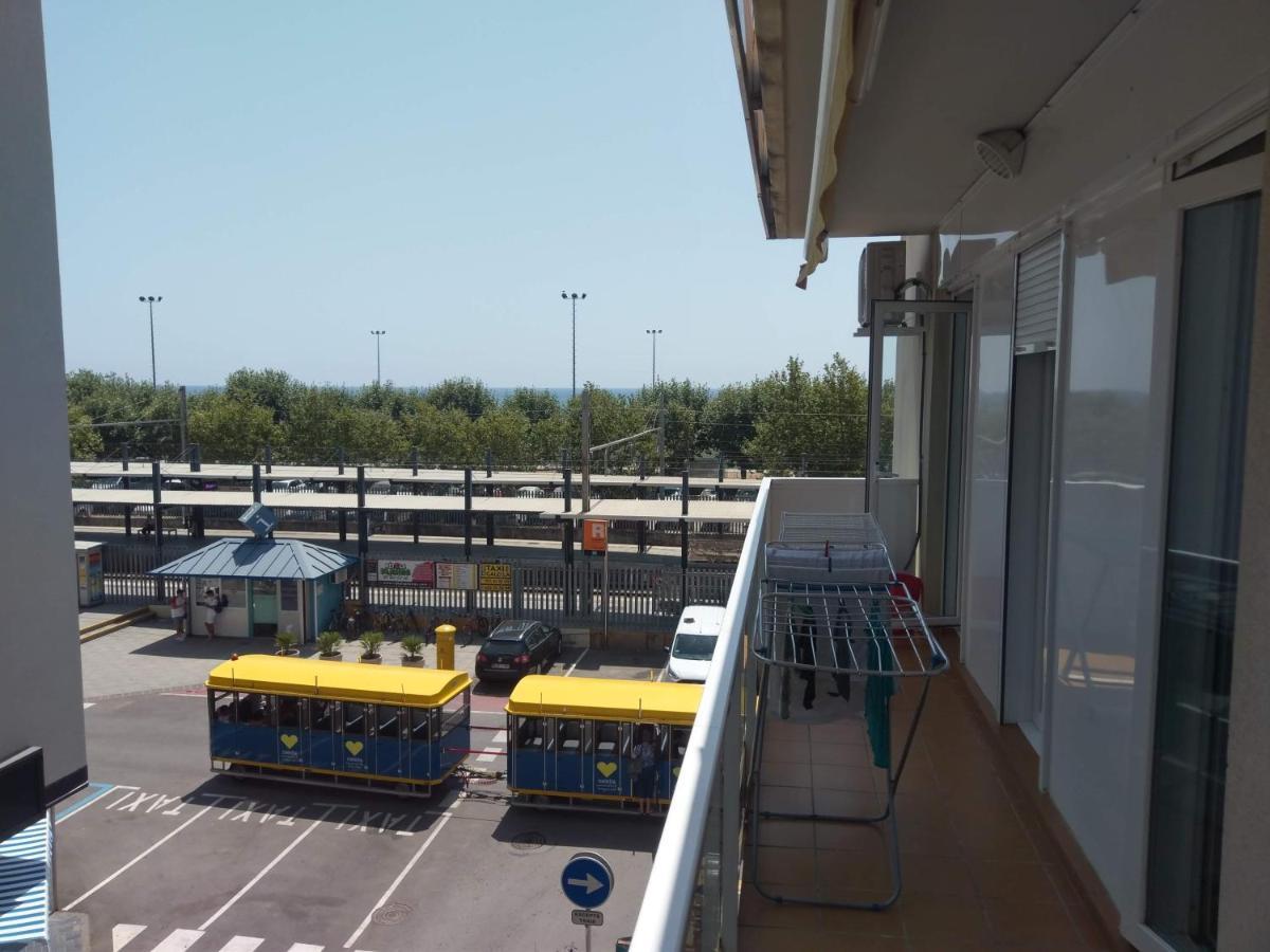 Luxury Apartment Accommodation, Next To Beach & Train Station Calella Bagian luar foto